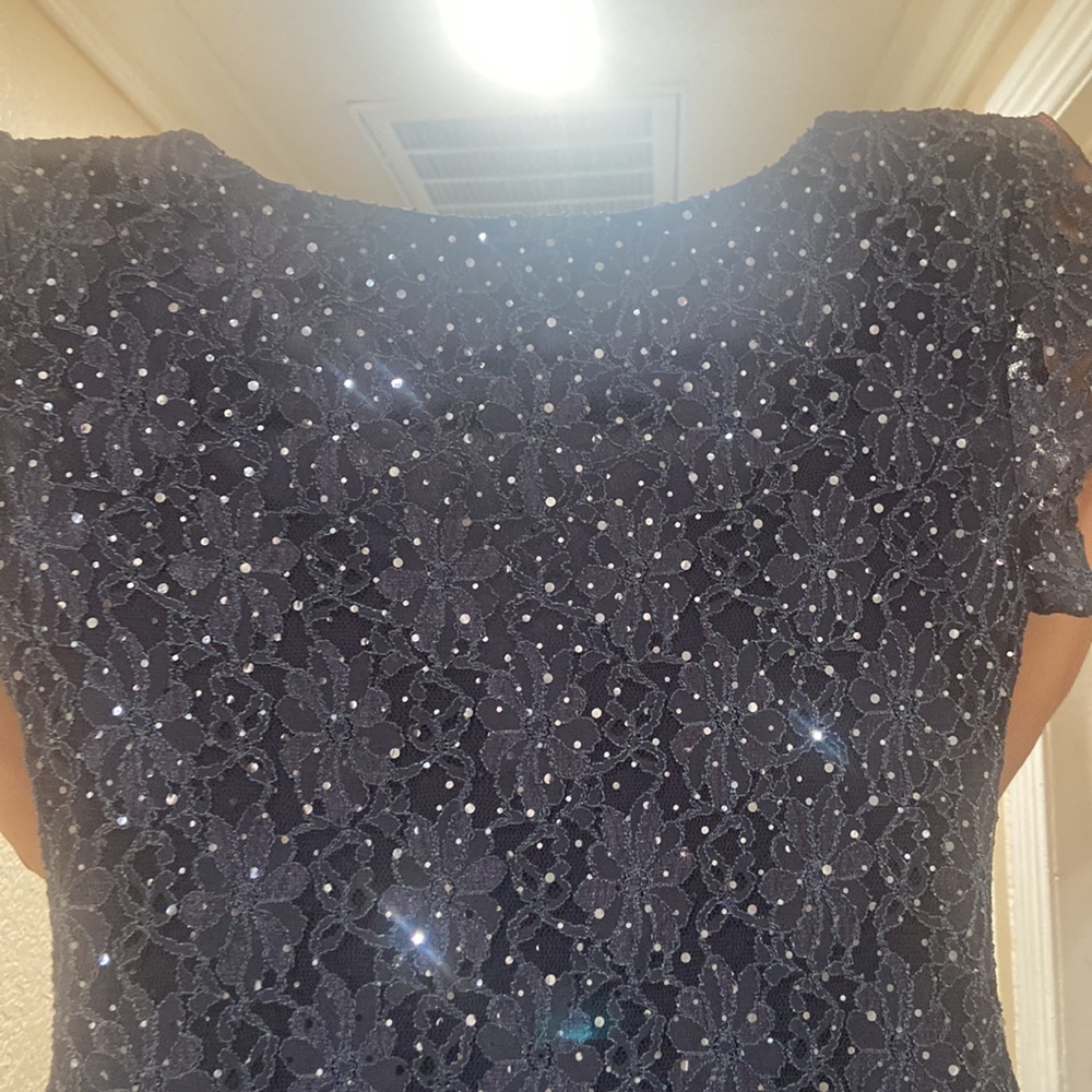 Dress - Picture 3 of 3